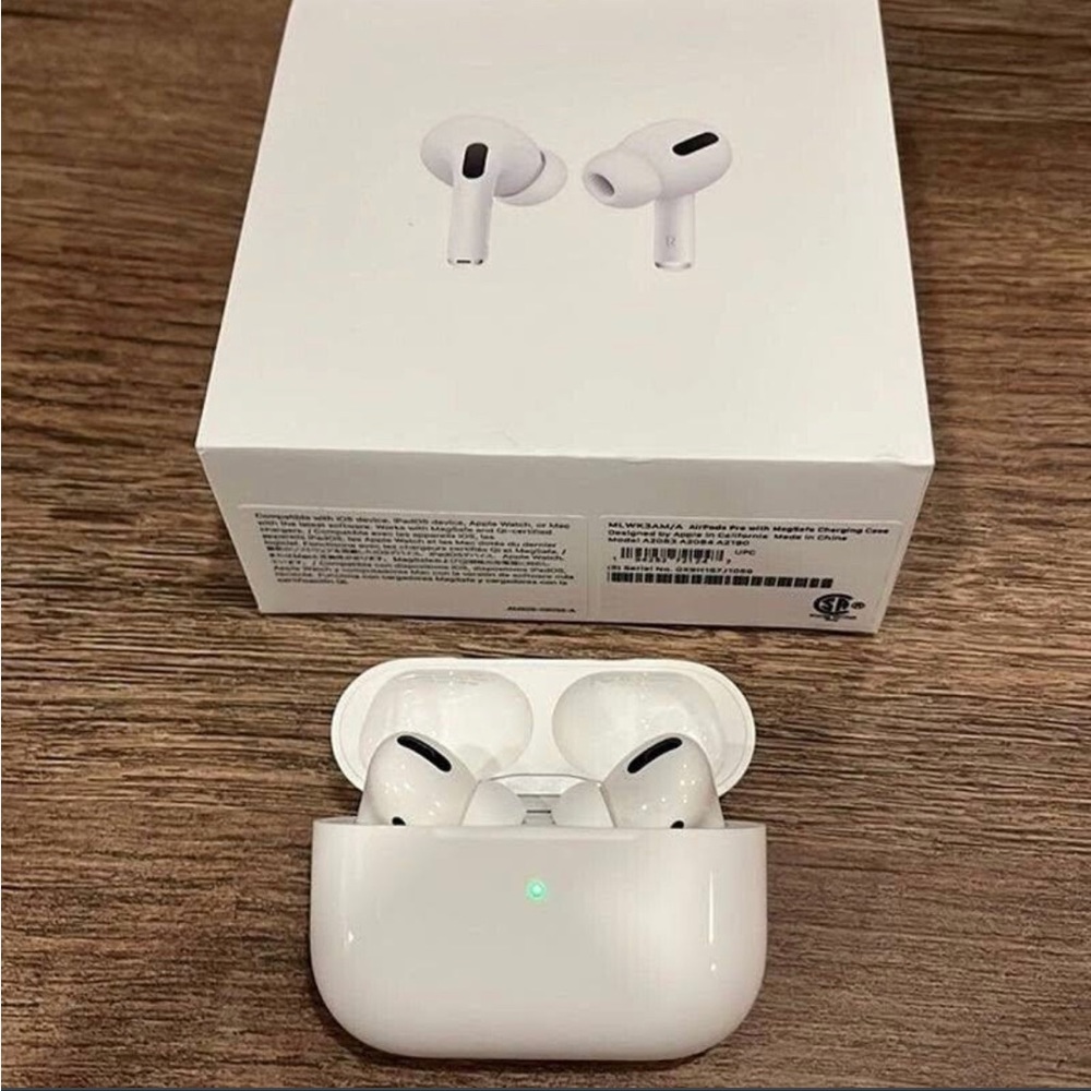 AirPods Pro 2 - Picture 3 of 3
